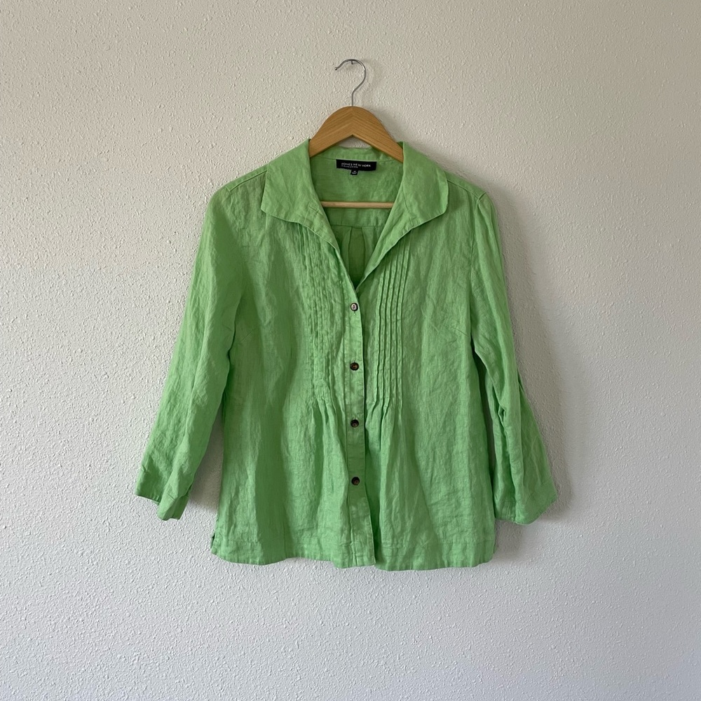 Jones New York green button down blouse